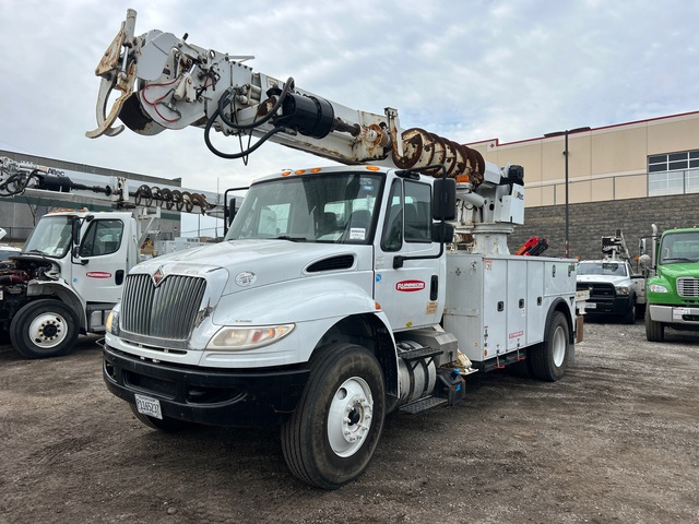 2016 Altec DC4TT R on 2017 International 4300 SBA 4x2 Digger Derrick Truck