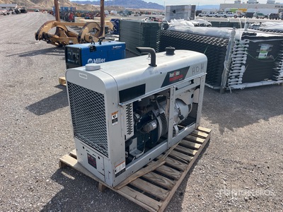 Lincoln D300K 3+3 300 A Skid-Mounted Multi-Process Engine Driven Welder