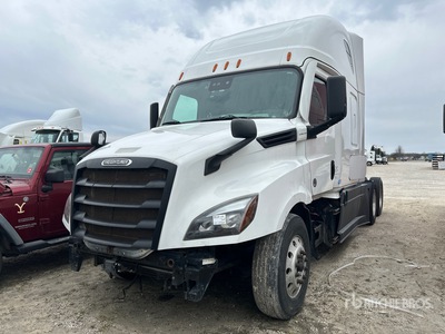 2021 Freightliner Cascadia 126 6x4 T/A Sleeper Truck Tractor (Inoperable)