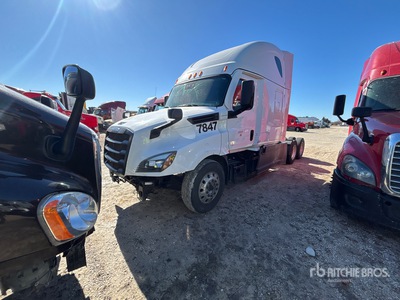 2021 Freightliner Cascadia 126 6x4 Sleeper Truck Tractor (Inoperable)