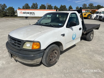 2004 Ford F-150 XL 4x2 Flatbed Truck
