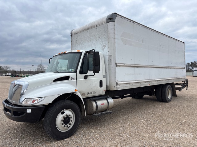 2018 International 4300 4x2 Van Truck