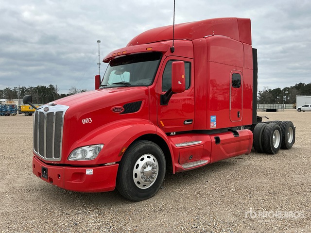 2015 Peterbilt 579 6x4 T/A Sleeper Truck Tractor