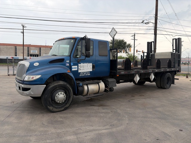 2015 International 4300 4x2 Extended Cab Cylinder Pallet Flatbed Truck