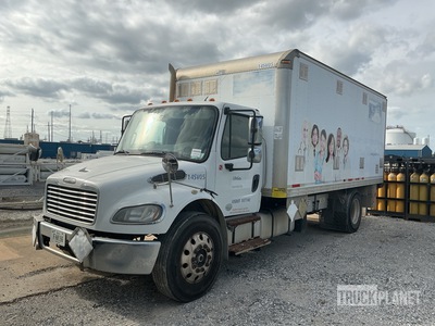 2014 Freightliner M2 106 4x2 バントラック