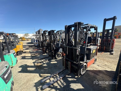 Toyota 8FBCHU25 4750 lb Elektrische heftruck