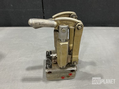 Aeroforce Logistics 915-BX Jack Pump Assembly