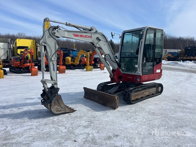2021 Takeuchi TB235-2CR Mini Excavadora