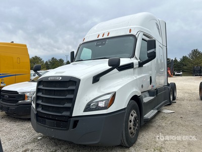 2021 Freightliner Cascadia 126 6x4 T/A Sleeper Truck Tractor (Inoperable)