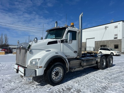 2020 Kenworth T880 6x4 Heavy Haul T/A Day Cab Truck Tractor
