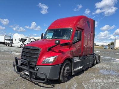 2020 Freightliner Cascadia 126 6x4 T/A Sleeper Truck Tractor