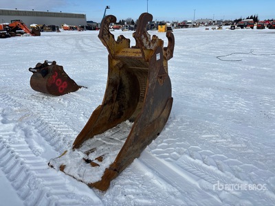 RF 28 in Q/C Digging Excavator Bucket - Fits Cat 335F