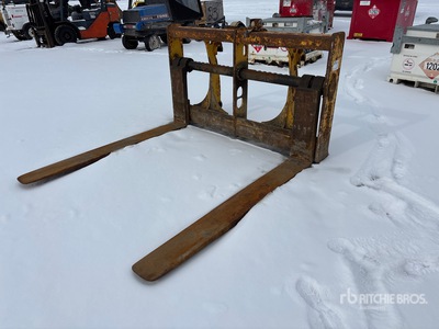 Garier 72 in Q/C Wheel Loader Forks - Fits Komatsu WA380