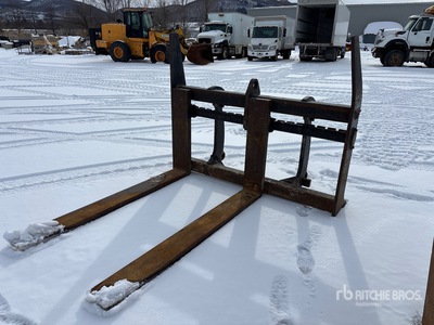 RF 72 in Q/C Wheel Loader Forks - Fits Komatsu WA380-8