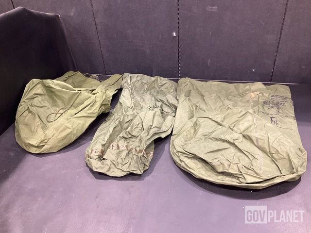 (73) Clothing Bags