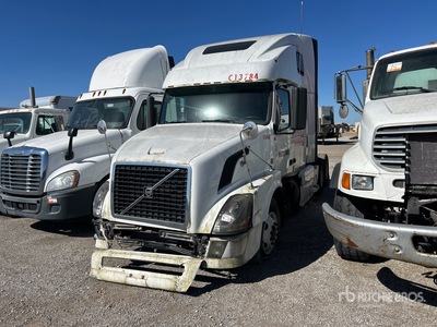 2010 Volvo VNL 6x4 T/A Sleeper Truck Tractor