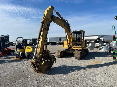 John Deere 490 Tracked Excavator