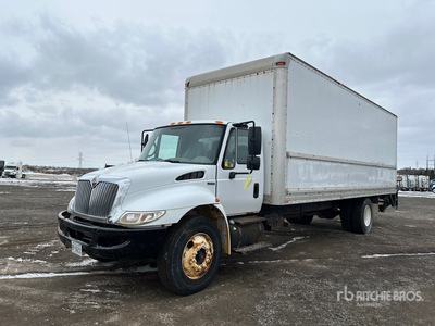 2009 International Durastar 4300 4x2 Van Truck