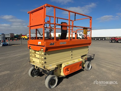 2017 JLG 3246ES Electric Schaarlift