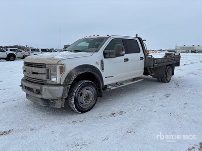 2018 Ford F-550 XLT 4x4 Crew Cab Flatbed Truck