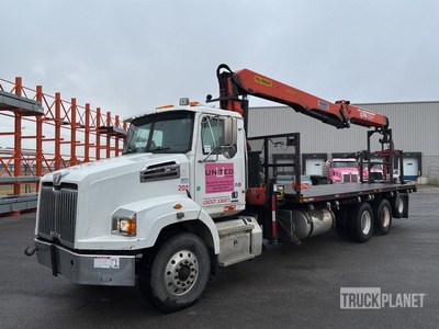2015 Palfinger PW35001-SH Knuckle Boom on 2016 Western Star 4700 8x4 Flatbed Truck with Crane