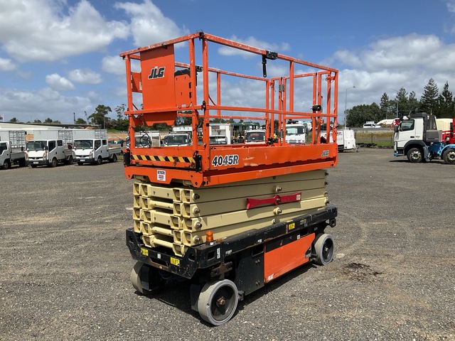 2018 JLG 4045R Electric Scissor Lift
