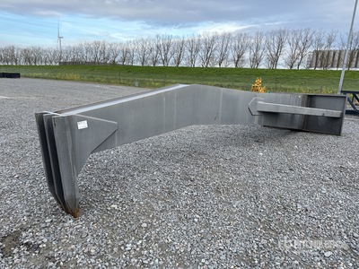 2023 Volvo 82987 Jib