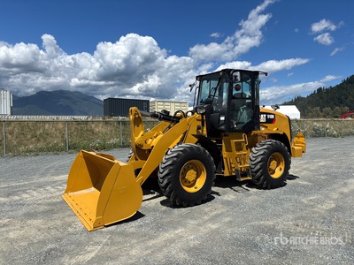 2019 Cat 910M Pala gommata