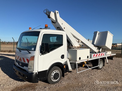 2009 Comilev EN160TVL 14 m on 2024 Nissan Cabstar 35.11 4x2 Camion de cubo