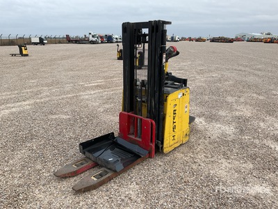 2017 Hyster S1.5SIL Electric Stacker (Inoperable)