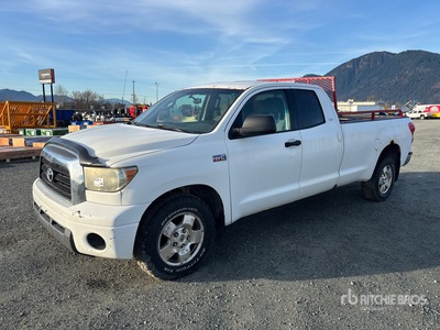 2007 Toyota Tundra SR5 4x4 Extended Cab بيك اب (Inoperable)