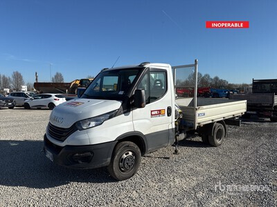 2022 Bonfiglioli P2300 L/2SI 710 kg on 2022 Iveco Daily 35-140 شاحنة مسطحة مع رافعة (Inoperable)