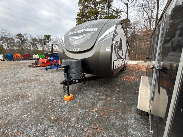 2018 Forest River Heritage Glen LTZ T/A Travel Trailer