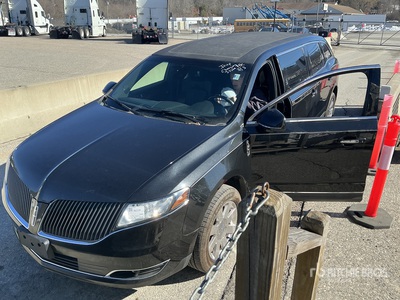 2015 Lincoln Superior Limousine