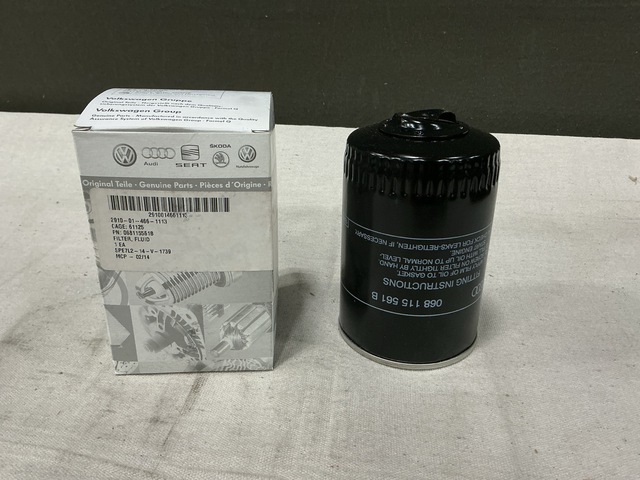 (97) Volkswagen 068115561B Oil Filters