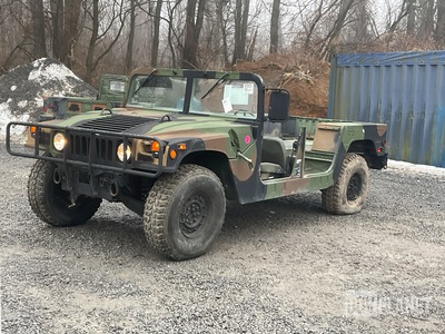 1997 AM General M1097A2 HMMWV 2 Door w/Truck Body