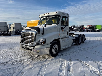 2016 Freightliner Cascadia 6x4 トラックトラクター（T/A）