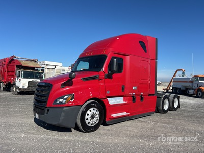 2020 Freightliner Cascadia 126 6x4 T/A Sleeper Truck Tractor
