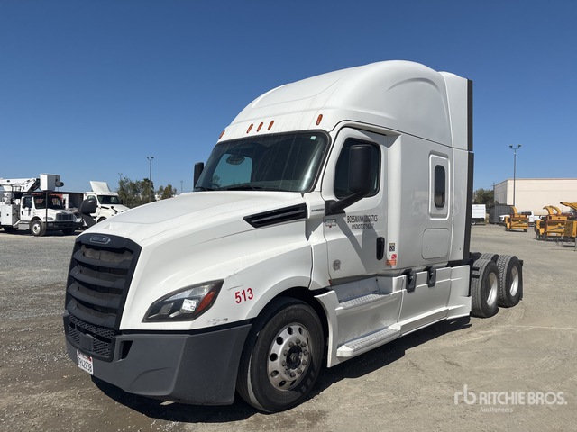 2019 Freightliner Cascadia 126 6x4 T/A Sleeper Truck Tractor