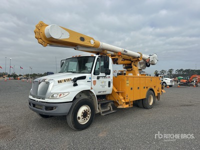 2014 Altec AM55E 56 ft on 2015 International 4400 4x2 Cable Placer Bucket Truck