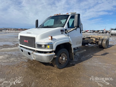 2006 GMC C5500 4x2 S/A Cab and Chassis