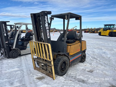 2001 Yale 6000 lb Pneumatic Tire Gabelstapler