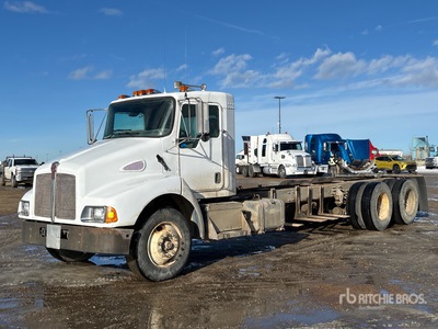 2005 Kenworth T300 6x4 Cabina y chasis