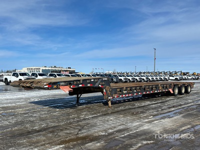 2014 Doepker 53 ft Tri/A Folding Neck Trailer