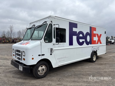 2011 Ford E-350 4x2 Samochód dostawczy