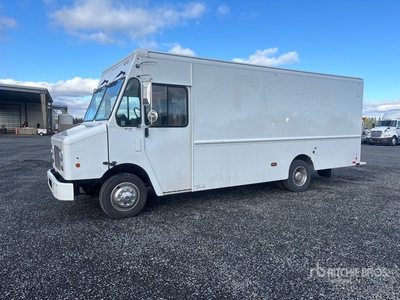 2015 Freightliner MT45G 4x2 Step Van