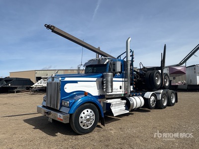 2015 Kenworth W900 8x4 Houtvrachtwagen