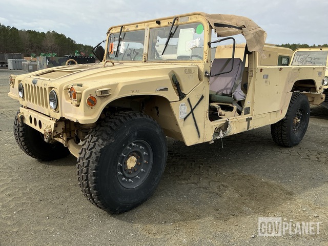 2008 AM General M1097R1 HMMWV 2 Door Soft Top w/Truck Body