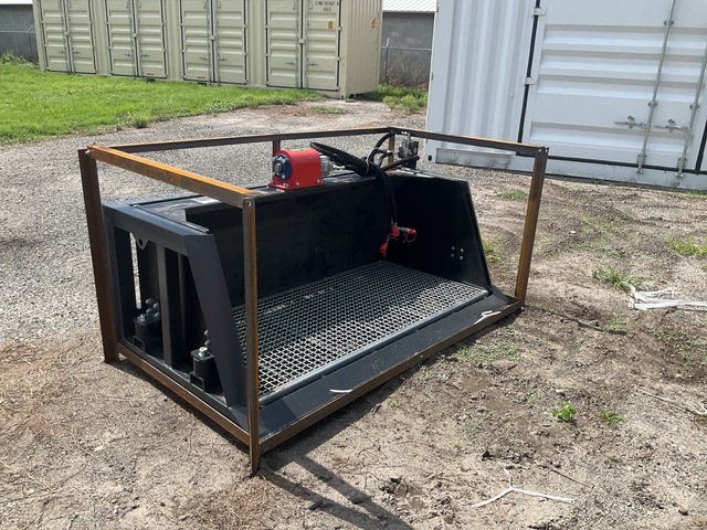 Raytree RMVB78 78" Vibrating Bucket - Unused