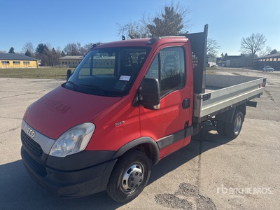 2013 Iveco Daily 4x2 Ciężarówka z płaską platformą